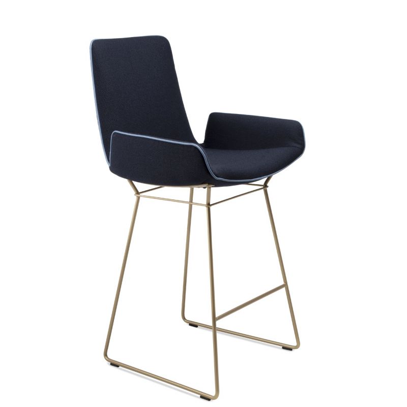 Amelie Counter Armchair low armrests Freifrau Manufaktur